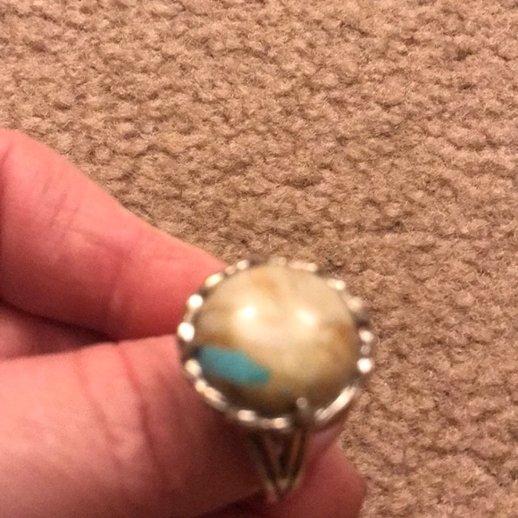 Ring - Picture 3 of 5